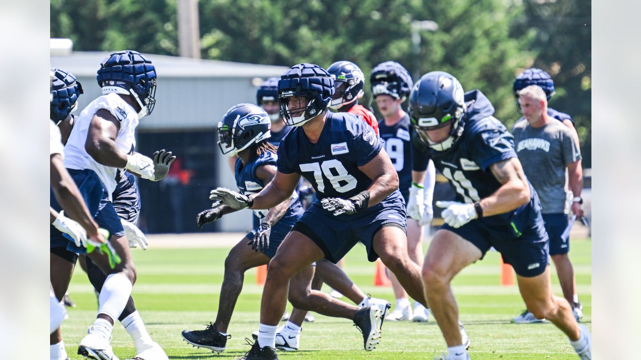 New Seahawks RB Ken Walker III 'a rocket' in first rookie minicamp