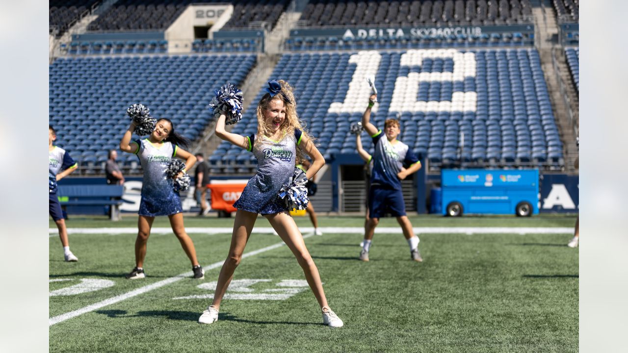 PHOTOS: Junior Seahawks Dancers Take The Field At Preseason Game 2