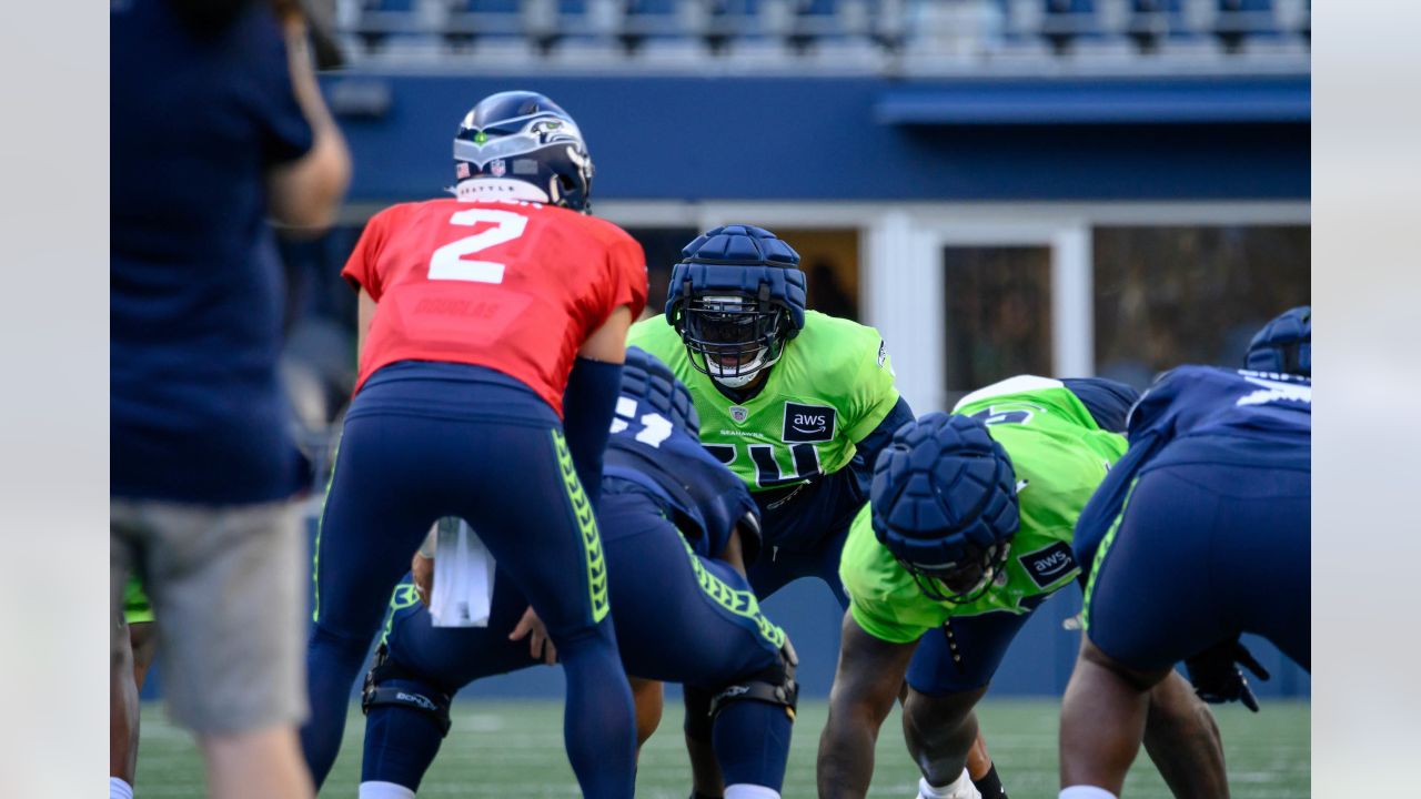 I just want to go where I'm happy' - Bobby Wagner on returning to Seattle  Seahawks - Field Gulls