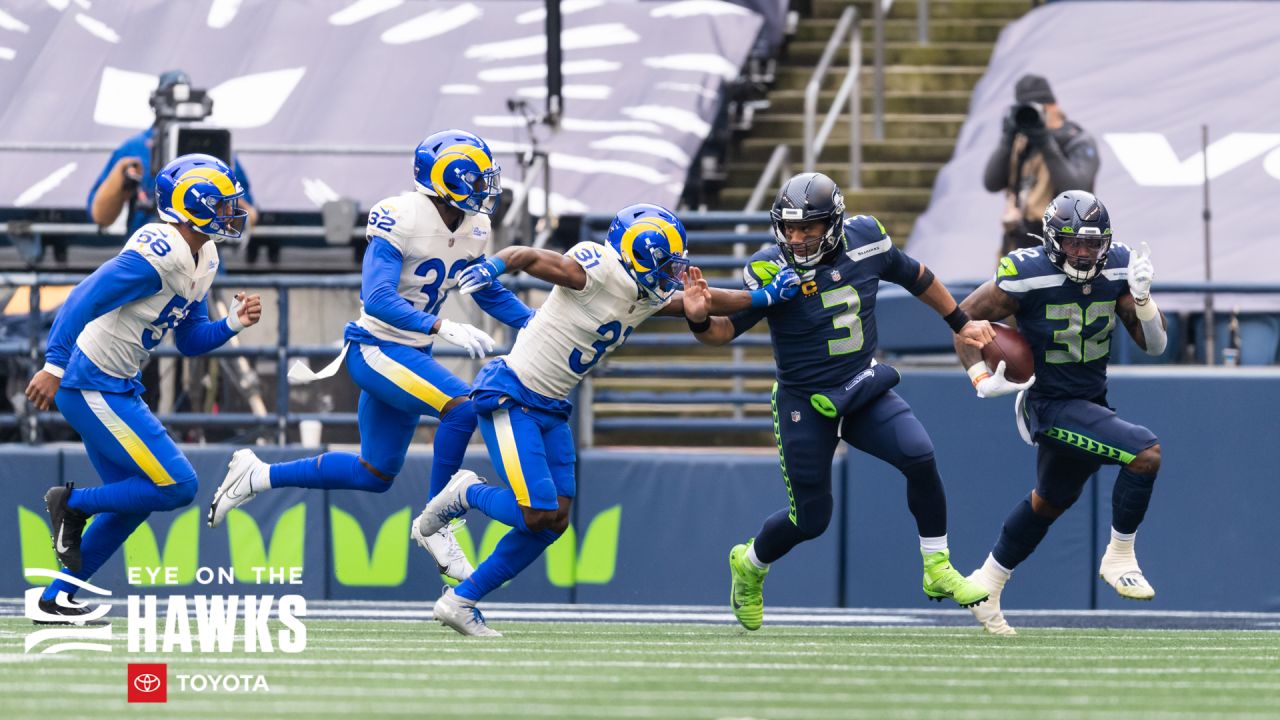 2020 Seattle Seahawks Chris Carson Football Cards – Elevate Sports