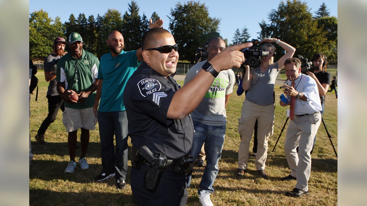 Seahawks' Doug Baldwin, son of a cop, 'demanded' state attorneys general  review policing policies