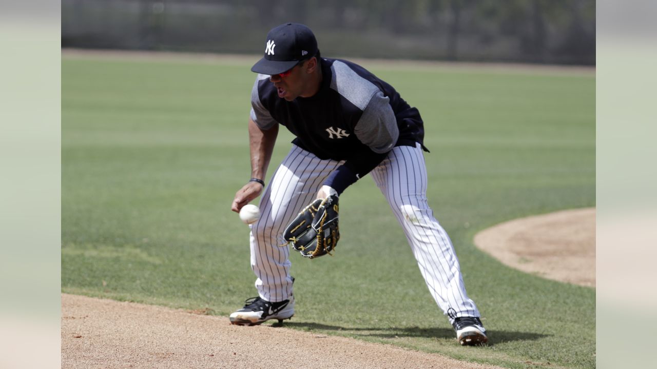 Russell Wilson's day at Yankees' Spring Training camp 