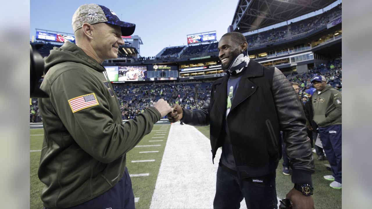 Injured Seattle Seahawks receiver Ricardo Lockette makes pregame appearance  at CenturyLink Field