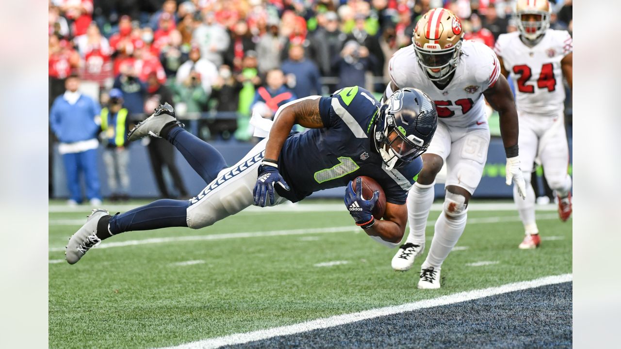 Seahawks hold on late for wild 30-23 win over 49ers - The San Diego  Union-Tribune