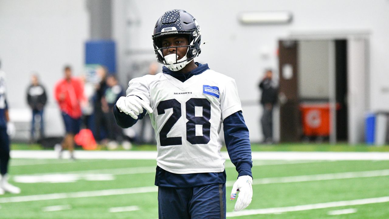 Jarran Reed has stellar game; Rookie Witherspoon shines in first starts;  Seahawks' O-line impresses despite injuries - BVM Sports