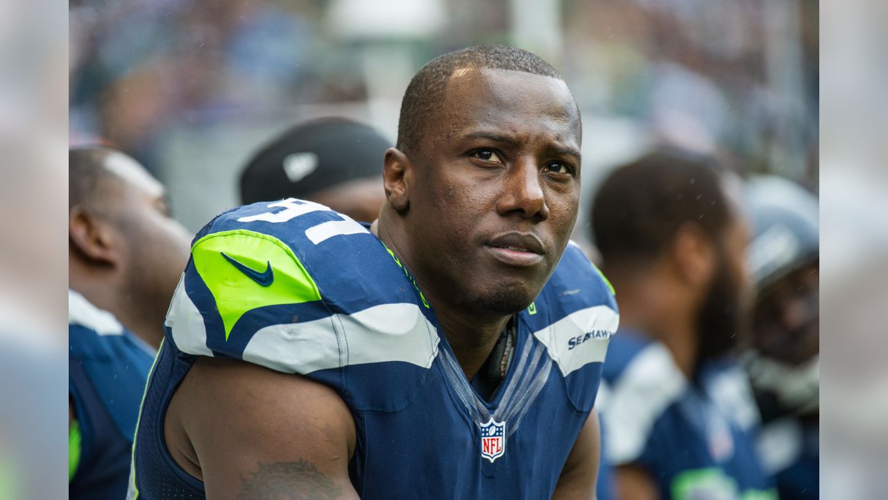 Seattle Seahawks bringing back DE Chris Clemons 