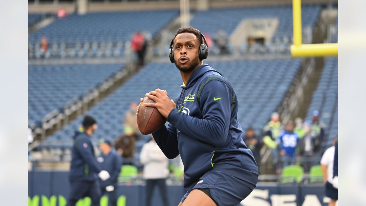 Rookie Seattle Seahawks wide receiver D'Wayne Eskridge (1) stands on the  field during NFL football practice Wednesday, July 28, 2021, in Renton,  Wash. (AP Photo/Ted S. Warren Stock Photo - Alamy