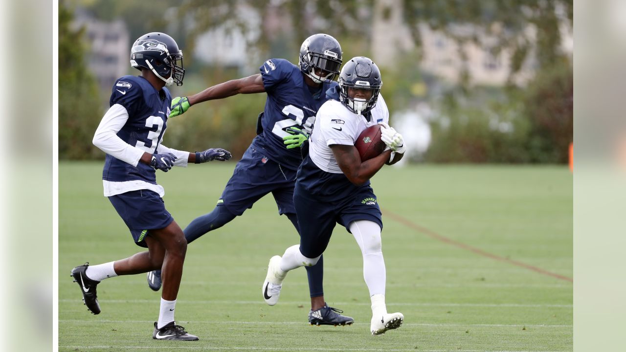 Spotlight: Seahawks' Tre Flowers credits Brandon Marshall for help in  transition to CB - Seattle Sports