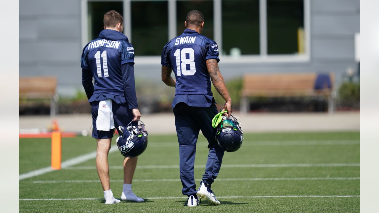 Seahawks announce they've re-signed WR Cody Thompson