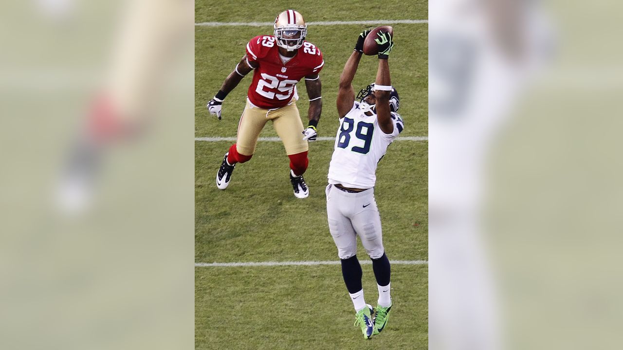 September 17, 2017: Seattle Seahawks wide receiver Doug Baldwin (89) is hit  by three San Francisco 49ers defenders during a game between the San  Francisco 49ers and the Seattle Seahawks at CenturyLink