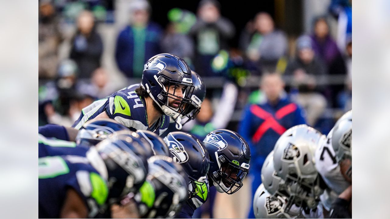 Nick Bellore posts priceless tweet after re-signing with Seahawks