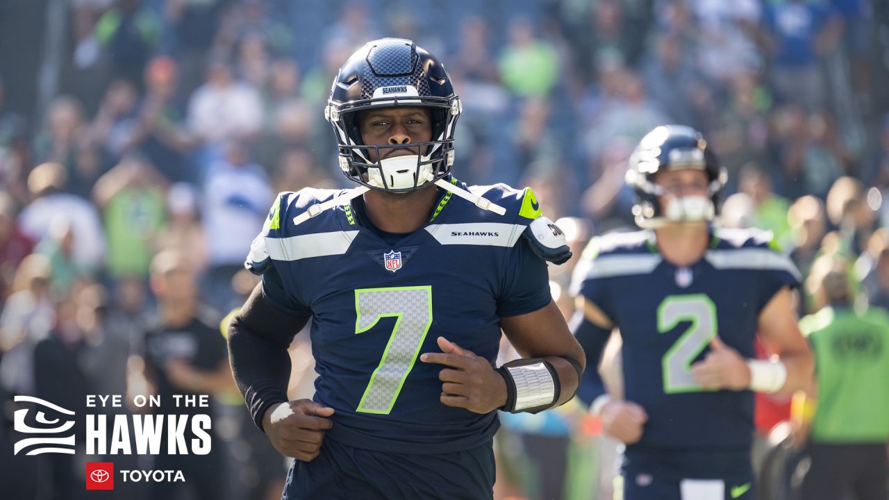 Seahawks WR Easop Winston giving touchdown ball to his mom