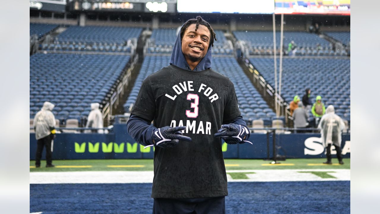 Seahawks Honor Damar Hamlin Pregame