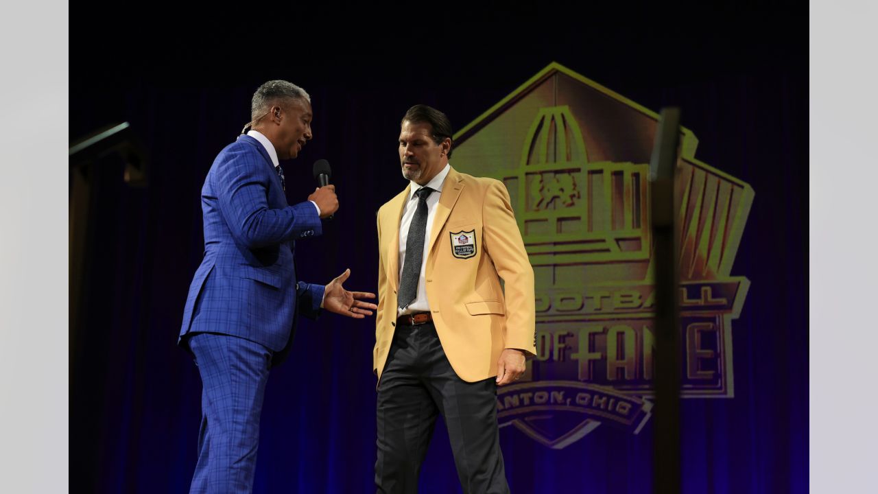 Gold jackets add Hall of Fame perspective for Edgerrin James, Peyton Manning