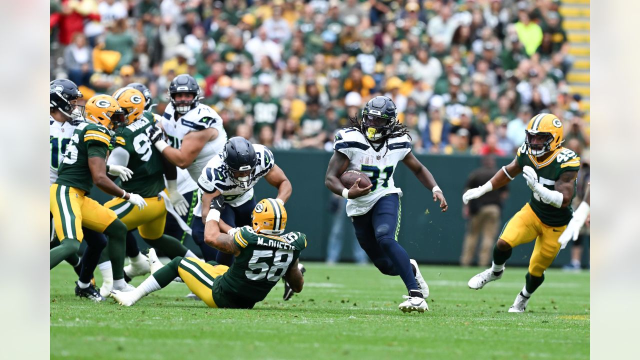 Did Packers 'Inquire' About Seahawks Stars Tyler Lockett, DK Metcalf? -  Sports Illustrated Green Bay Packers News, Analysis and More