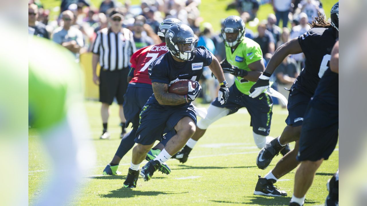 Seahawks Debut Green Practice Jerseys On First Day Of Training Camp