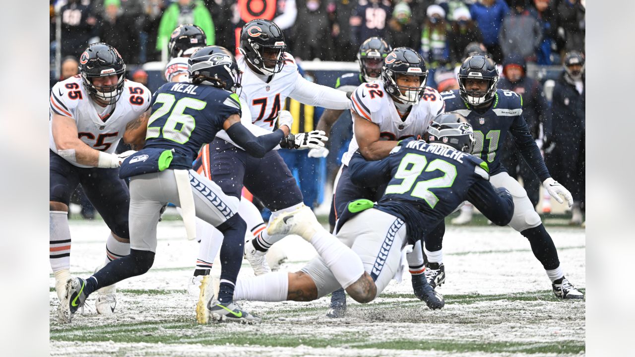 Falcons' Neal keeps Chancellor's Seahawks jersey in locker