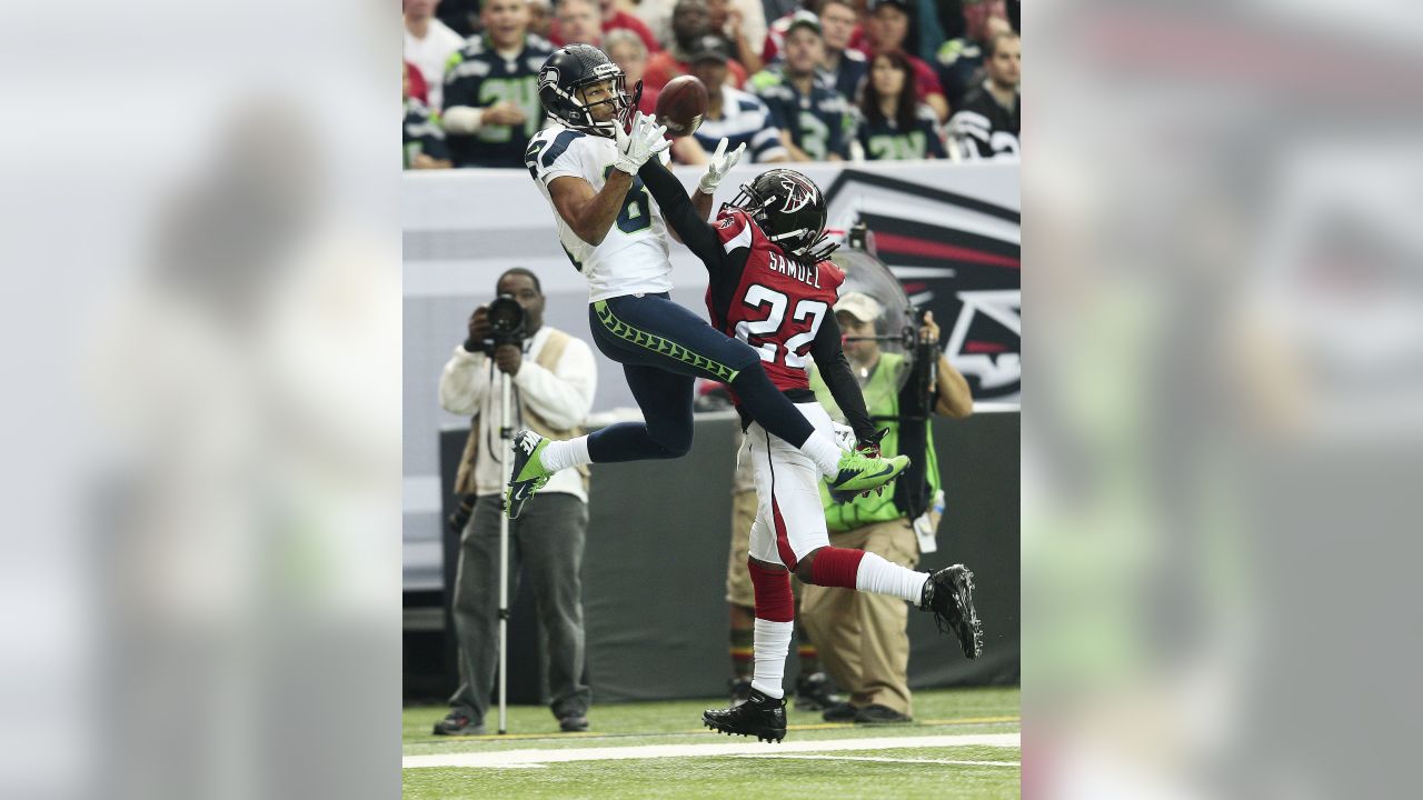 Falcons' Neal keeps Chancellor's Seahawks jersey in locker