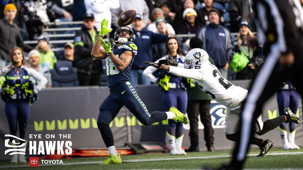 Monday Round-Up: DK Metcalf & Tyler Lockett Ranked As Top 25 Receivers By  Pro Football Focus