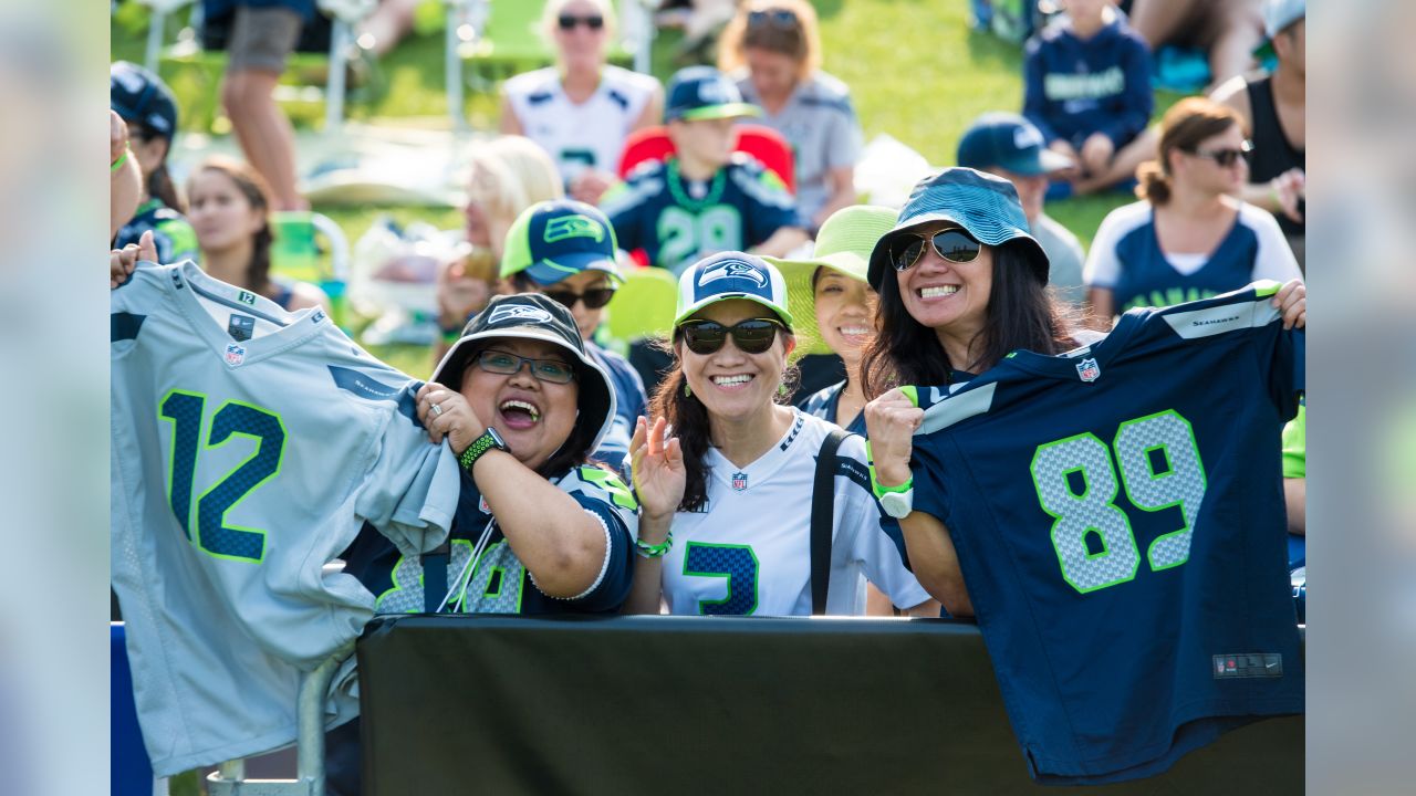 Seahawks aim to enhance gameday experience for fans with revamped high-tech  video-control room – GeekWire