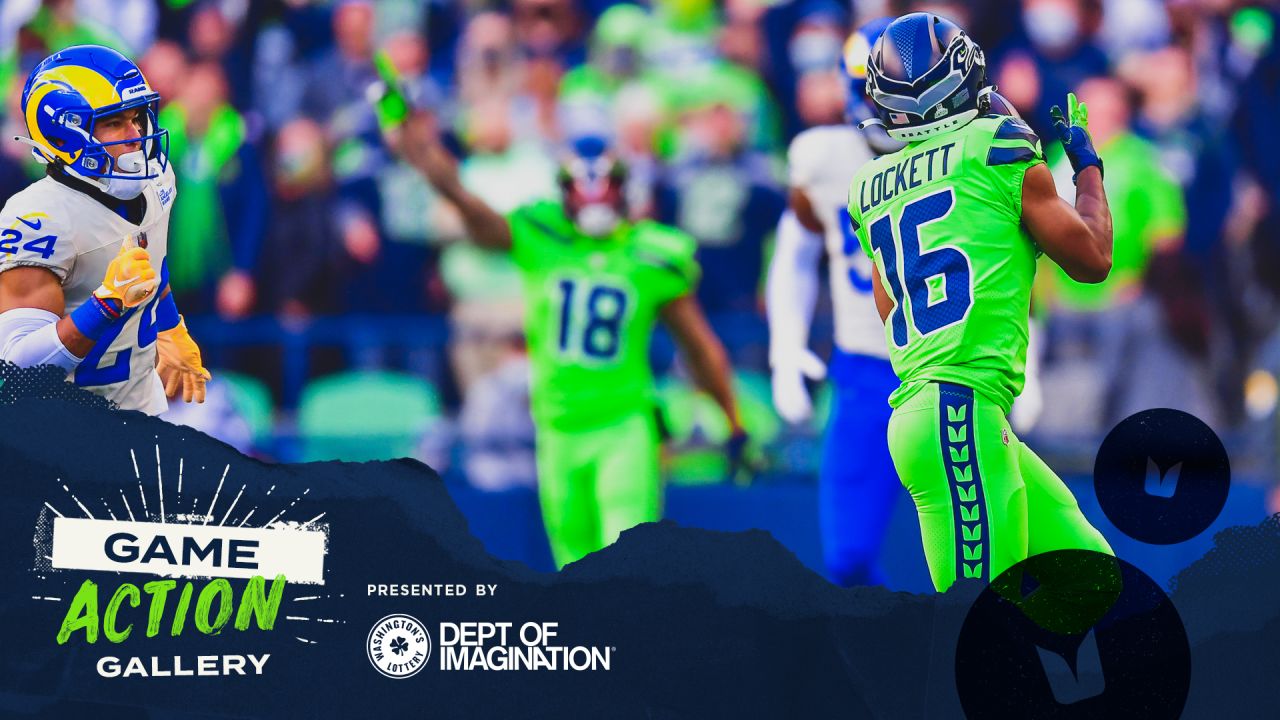 Seattle Seahawks punter Michael Dickson (4) during an NFL football game  against the Los Angeles Rams, Thursday, Oct. 7, 2021, in Seattle. The Los  Angeles Rams won 26-17. (AP Photo/Ben VanHouten Stock Photo - Alamy