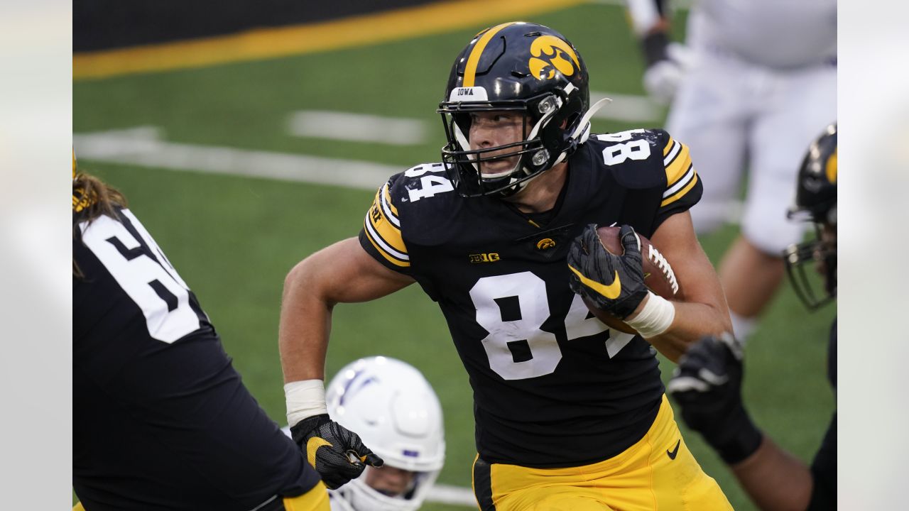 PHOTOS: 2023 NFL Draft Preview - Rob Rang's Top 5 Tight Ends