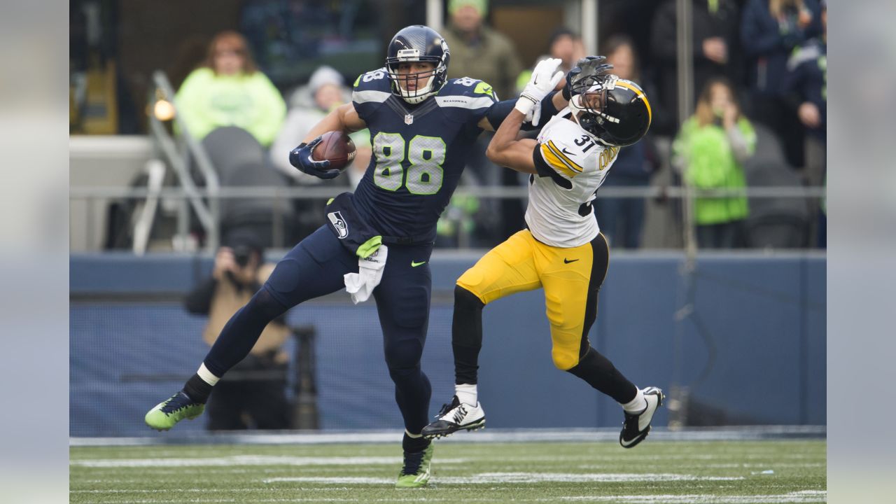 Russell Wilson “Phenomenal All Day Long” In Seahawks' Win at