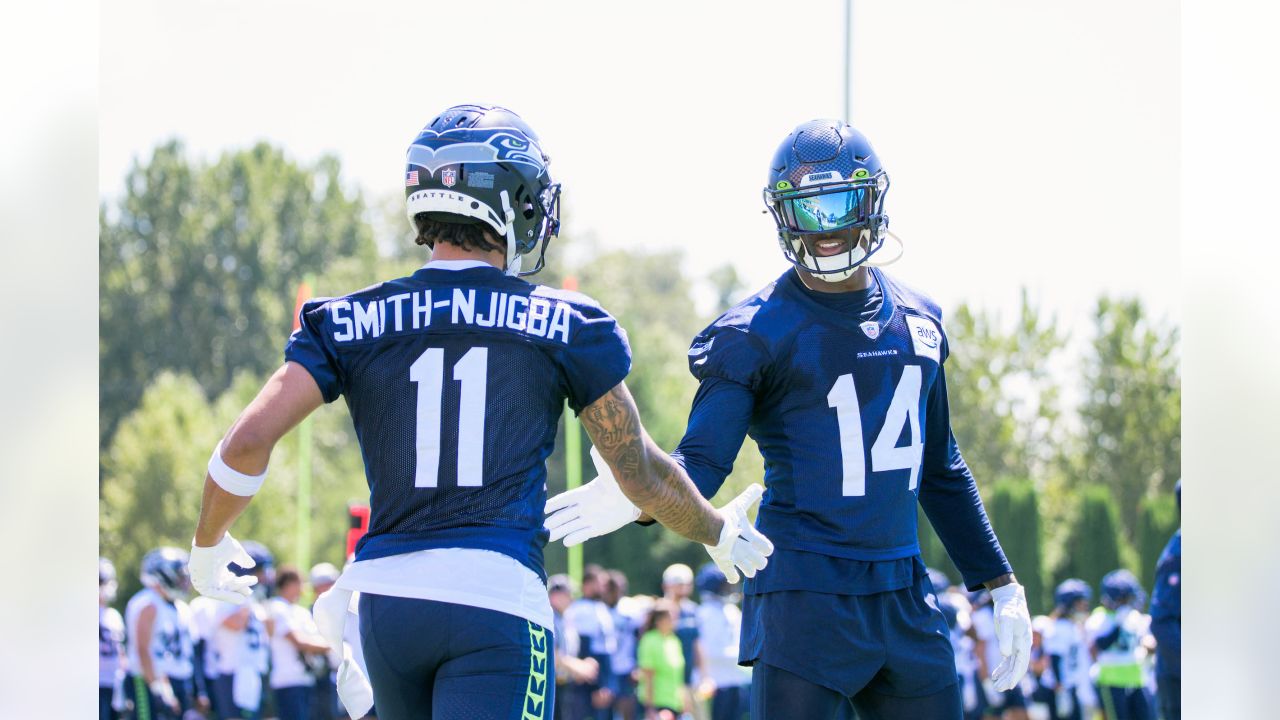 Seattle Seahawks cornerback Michael Jackson signs autographs for fans  during the NFL football team's training camp, Thursday, July 27, 2023, in  Renton, Wash. (AP Photo/Lindsey Wasson Stock Photo - Alamy