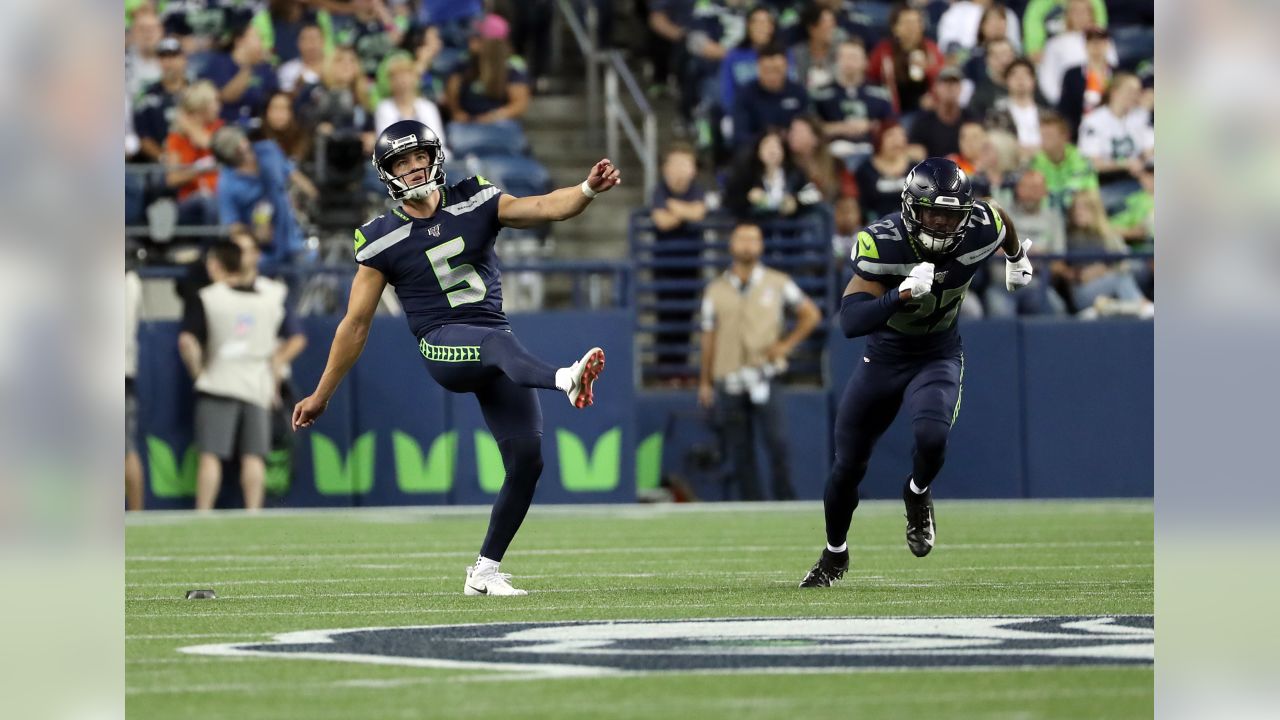 Seattle Seahawks News 8/30: Seahawks trim roster to 53 - Field Gulls