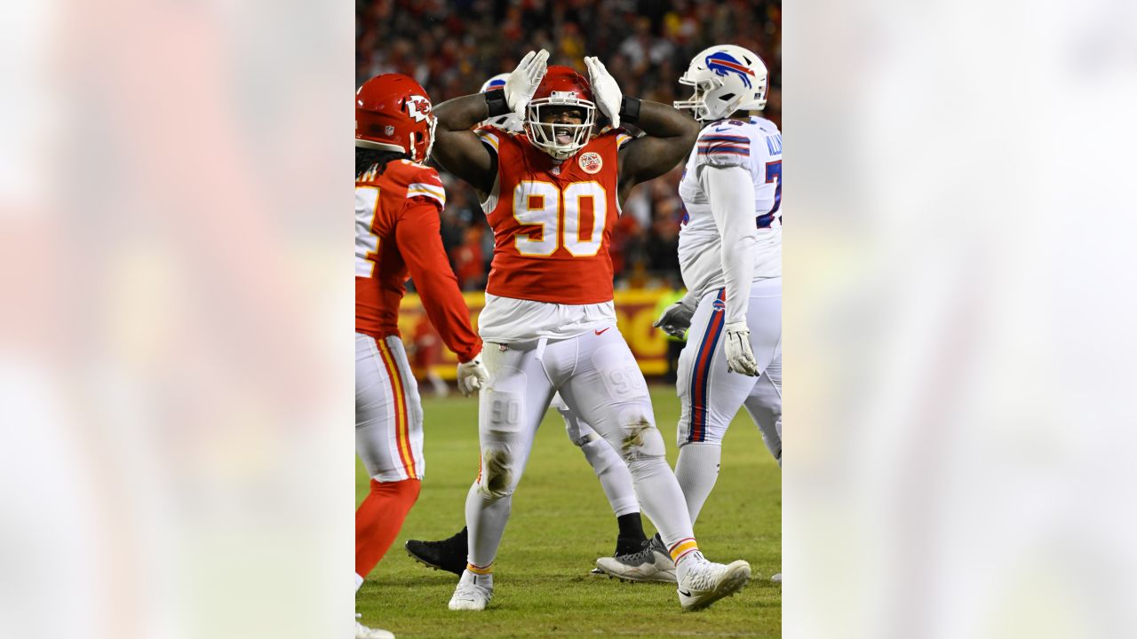 Seattle Seahawks' Jarran Reed (90) celebrates with Quinton