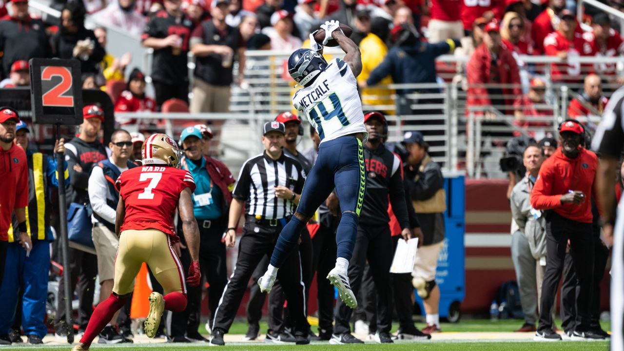 PHOTOS: Eye On The Hawks - Week 2 at 49ers