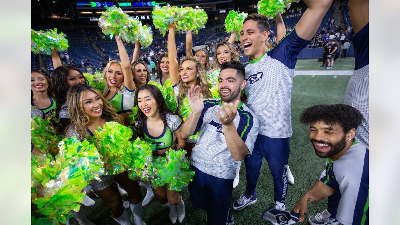 PHOTOS: The 2023 Seahawks Dancers - Victor