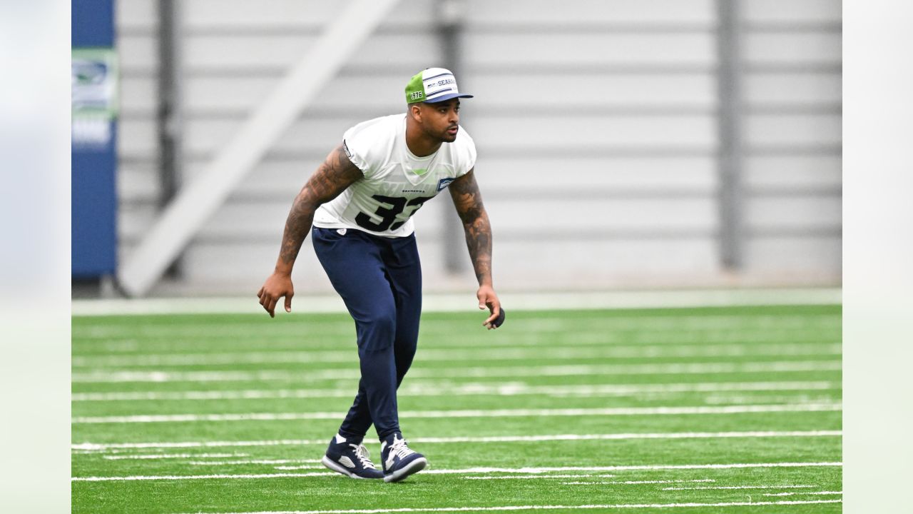 Tuesday Round-Up: Michael Bumpus Believes Seahawks Struck Gold In Seventh  Round