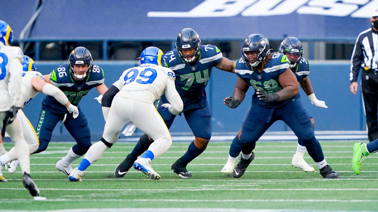 Seahawks Keep Postseason Hopes Alive, Hand Rams Loss in Final Game of  Season 19-16 – NBC Los Angeles