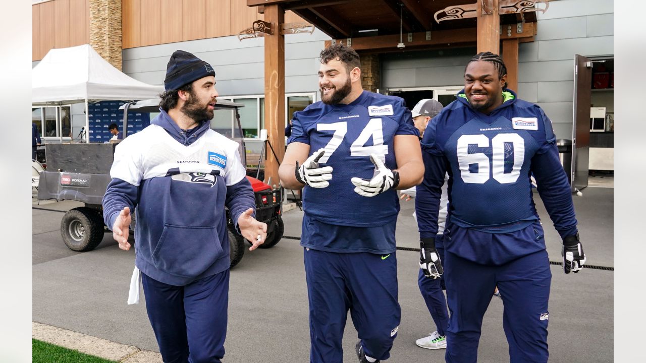 A full plate for Seahawks' new fullback: Nick Bellore is the rare