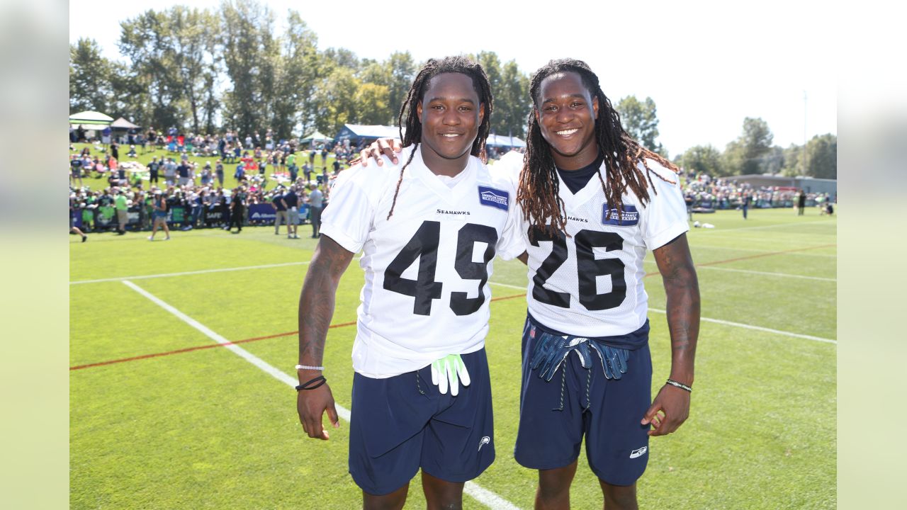 Seahawks' Shaquem Griffin, Hartford support athletes with equipment