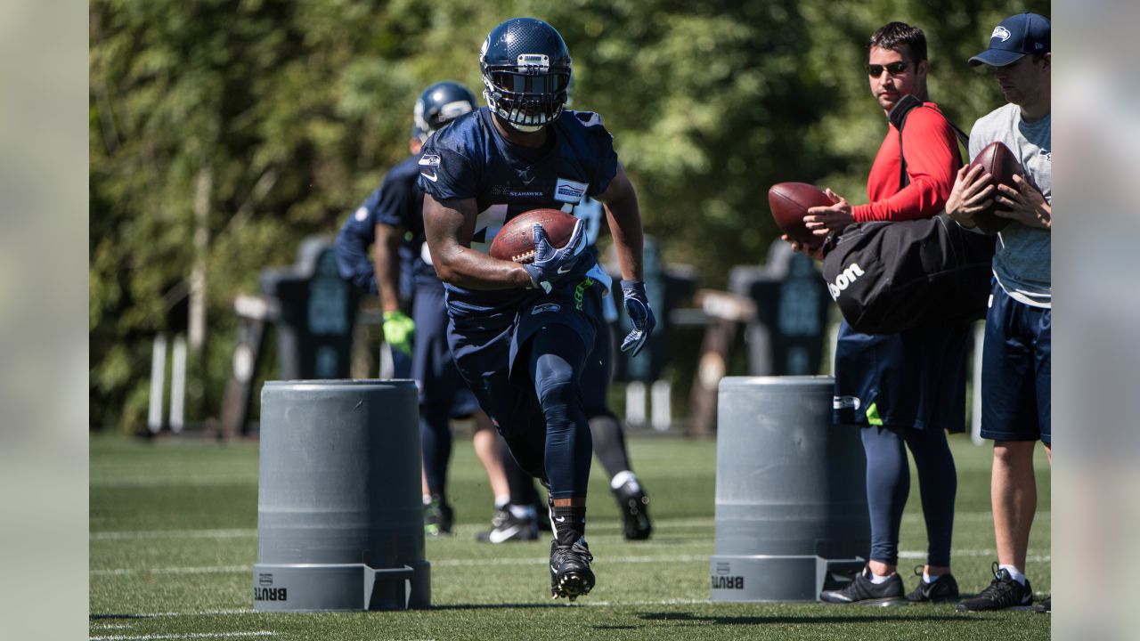 Rapper Kendrick Lamar Makes Surprise Appearance At Seahawks