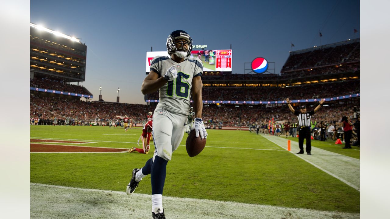 Seahawks sign WR Tyler Lockett to 3-year extension