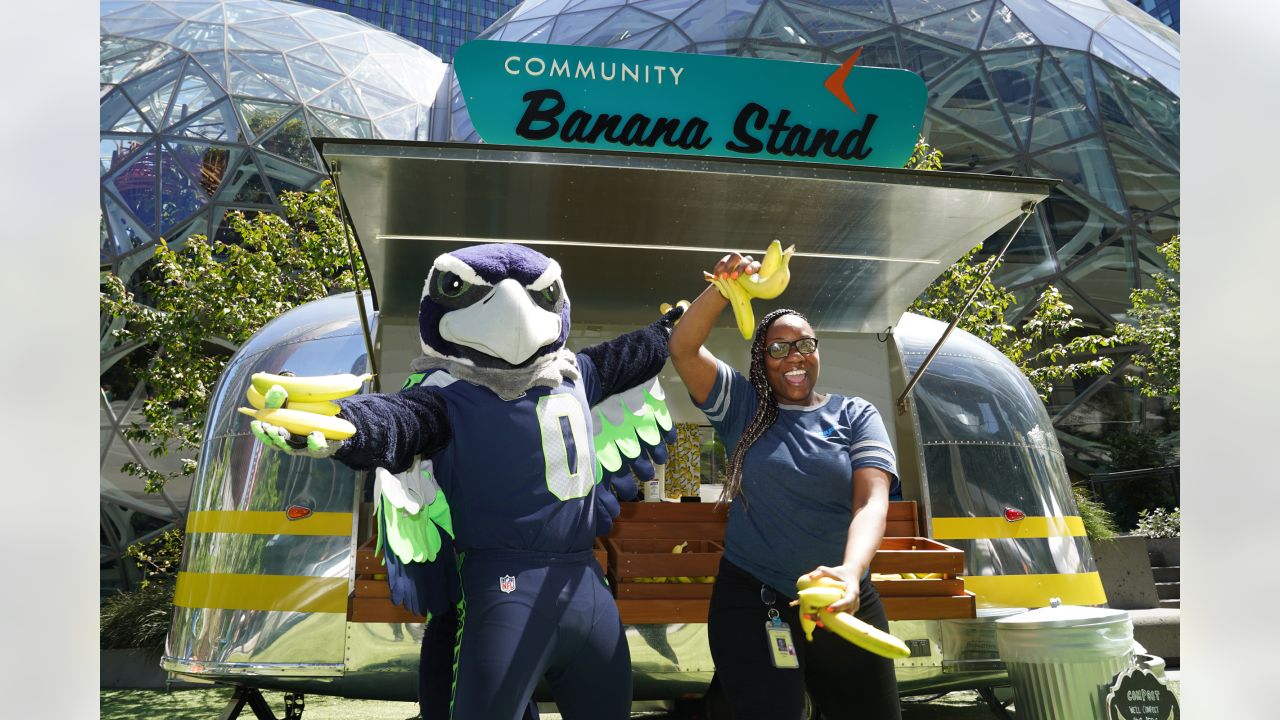 PHOTOS: Top Shots Of Seahawks Mascot Blitz From The 2022 Season