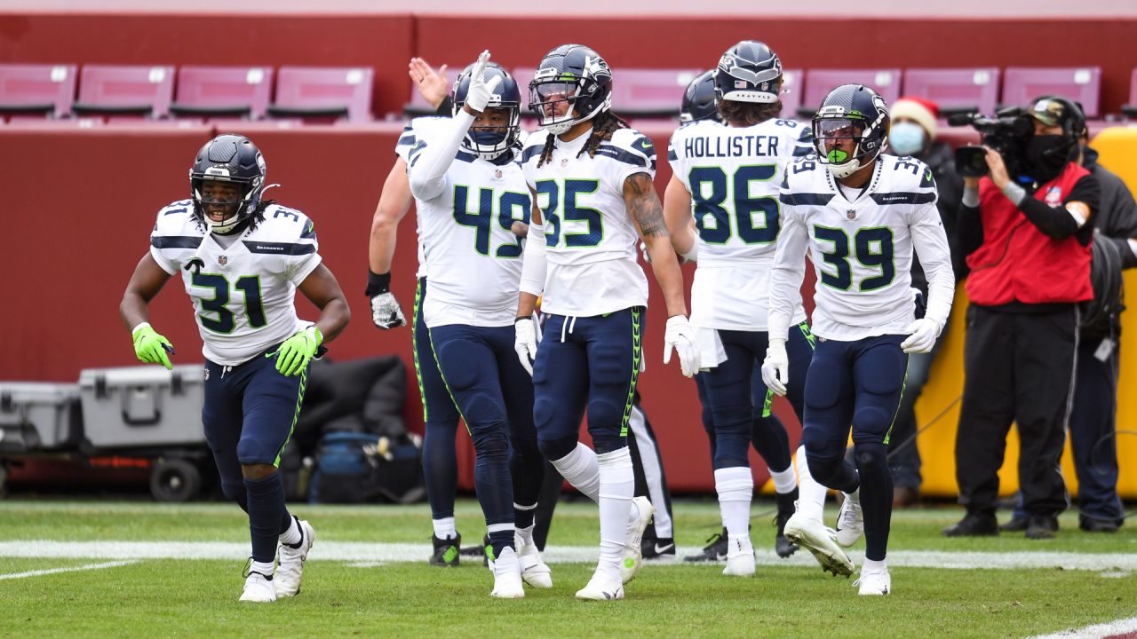 Seahawks survive late rally, clinch playoff spot with 20-15 win over  Washington Football Team - Field Gulls