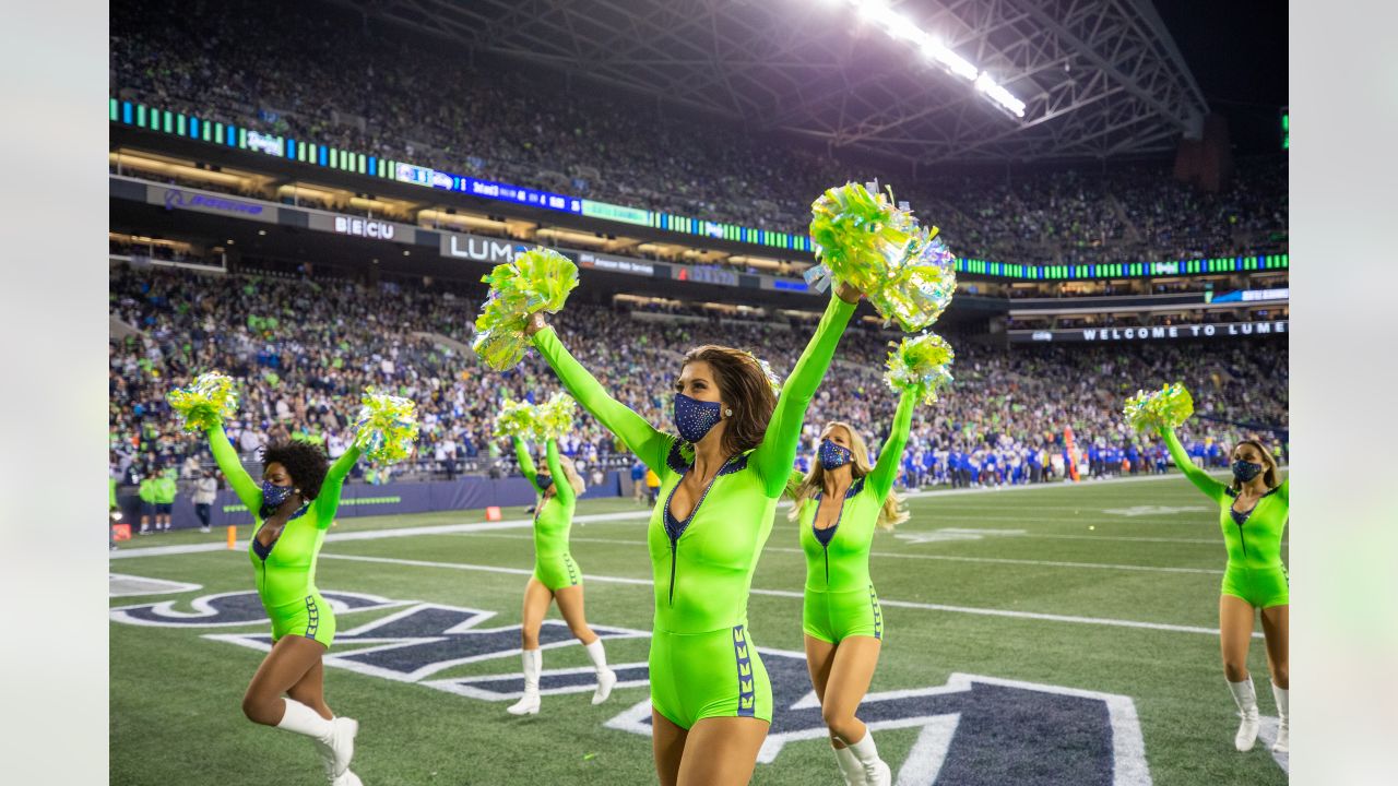 The Seahawks Dancers on X: What we've all been waiting for OUR