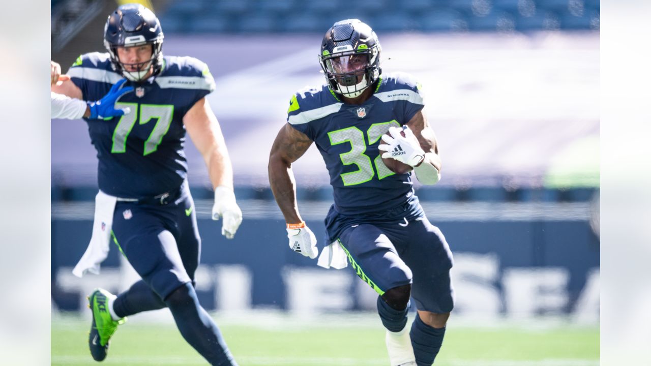 Seahawks Release RB Chris Carson With Failed Physical Designation