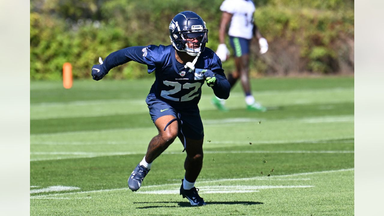 Seattle Seahawks middle linebacker Bobby Wagner (54) during an NFL football  game against the Jacksonville Jaguars, Sunday, Oct. 31, 2021, in Seattle.  The Seahawks won 31-7. (AP Photo/Ben VanHouten Stock Photo - Alamy