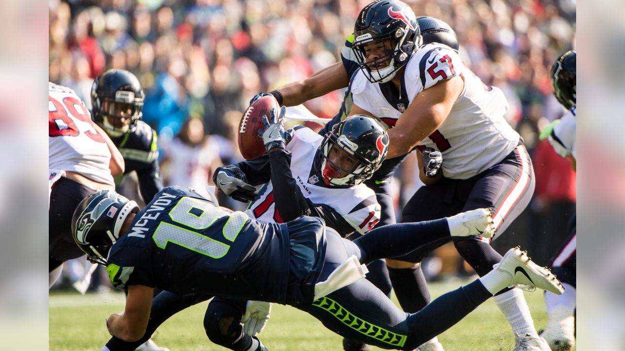 Russell Wilson outduels Deshaun Watson as Seahawks come away with thrilling  41-38 win over Texans