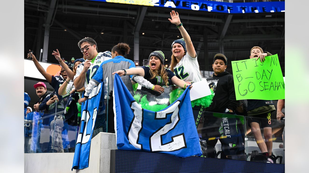 49ers fans swarm Rams' SoFi Stadium for NFC Championship Game