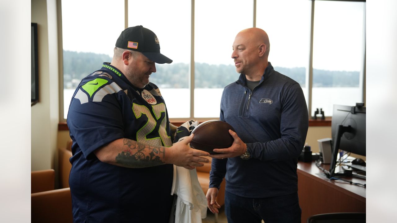 Seahawks Fan Larry Bevans Named NFL Fan Of The Year