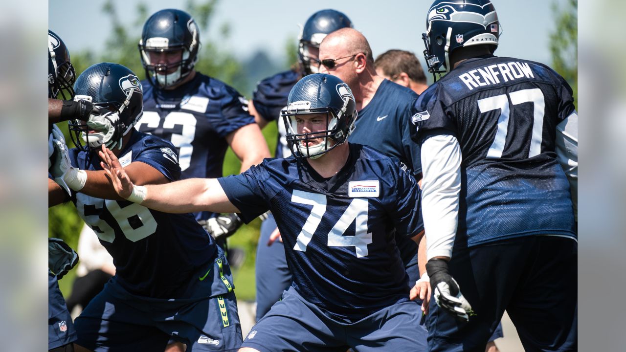 Seahawks Twitter mailbag: The offensive line, Kristjan Sokoli, and UW  receivers