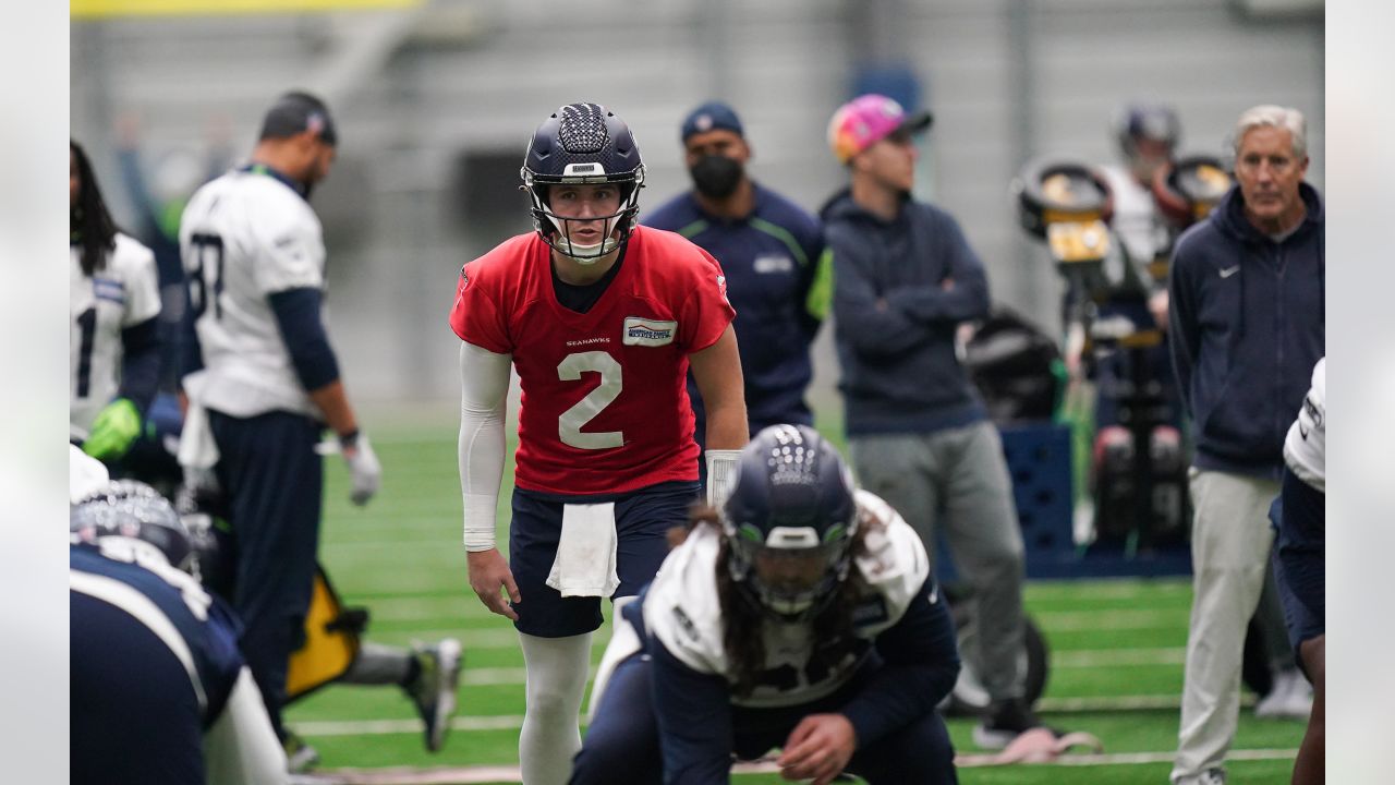 The #Seahawks are re-signing QB Drew Lock to a 1-year deal worth