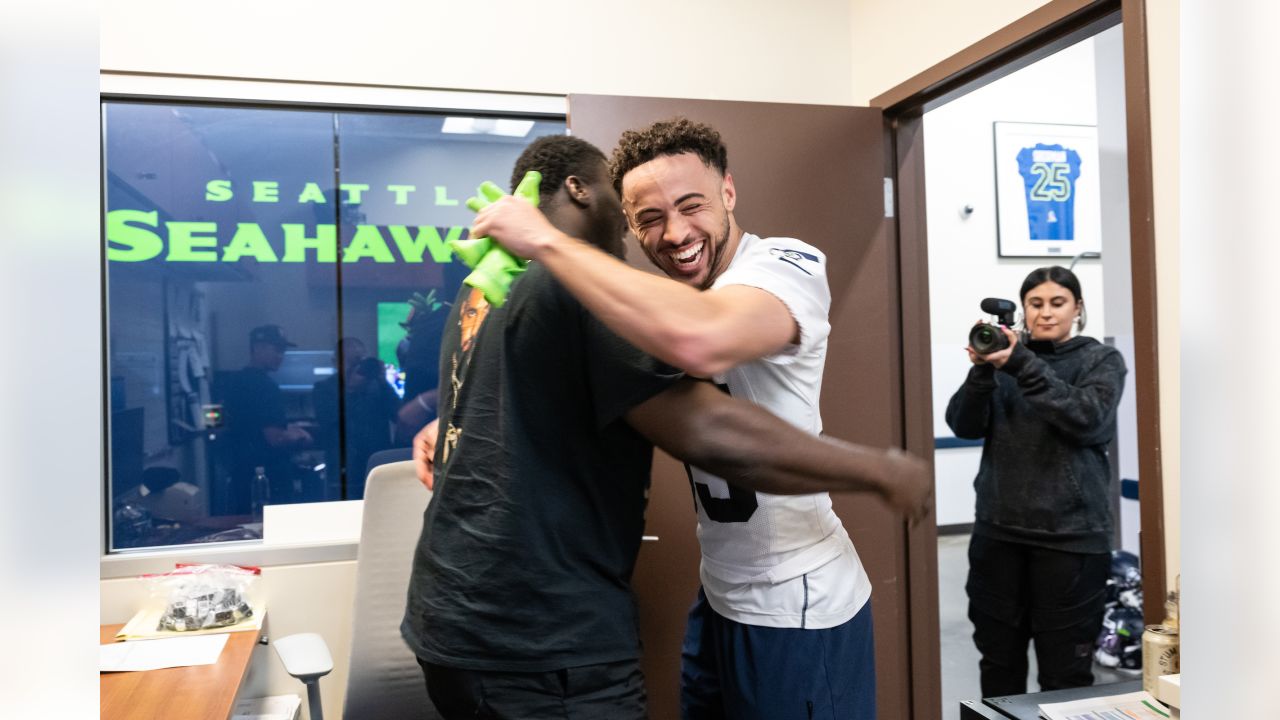 Seahawks Sign 25 Undrafted Free Agents, Six 2023 Draft Picks