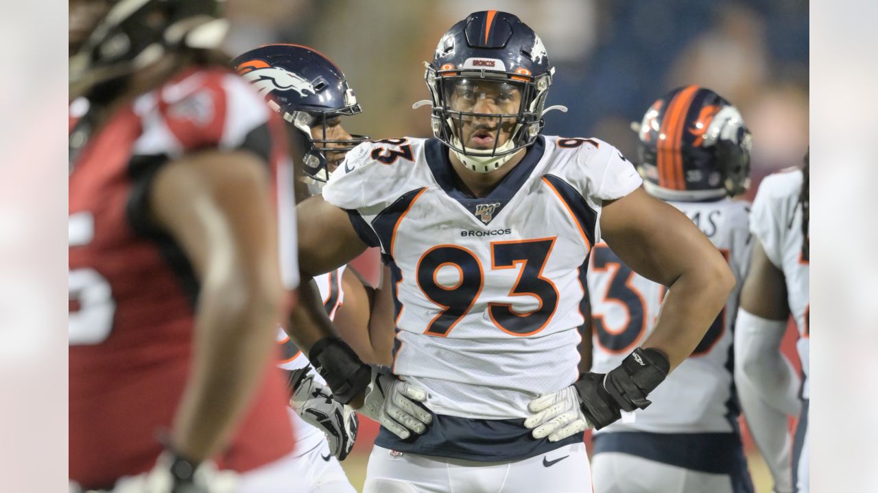 Source: Seahawks reach deal with DL Dre'Mont Jones